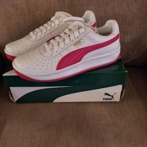 Men's Puma White Tennis Shoes sz 9- New In Box